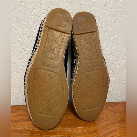 CHANEL ESPADRILLES - Picture 2 of 5